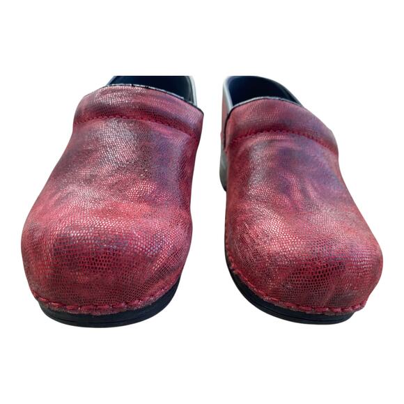 DANSKO Pro Clogs Size 5 EU 35 Red Distressed Leather Slip-Resist Work Nurse - Picture 16 of 16
